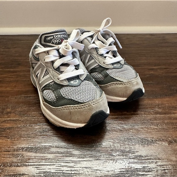 New Balance 990 toddler size 8 - Picture 2 of 4